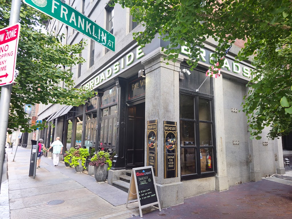 Broadside Tavern