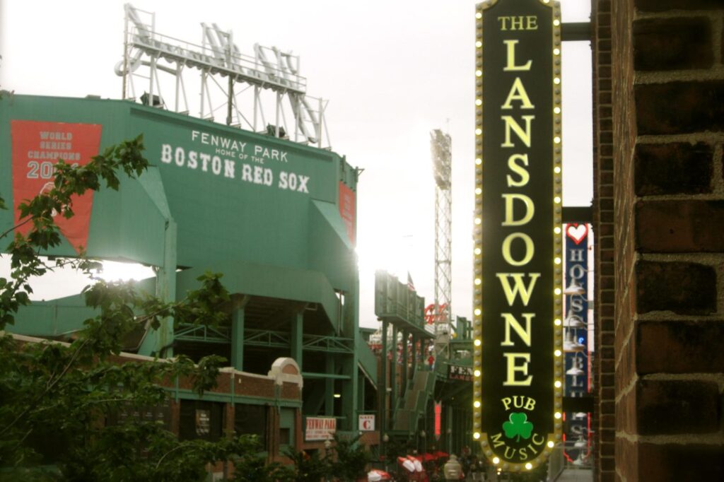 Lansdowne Pub