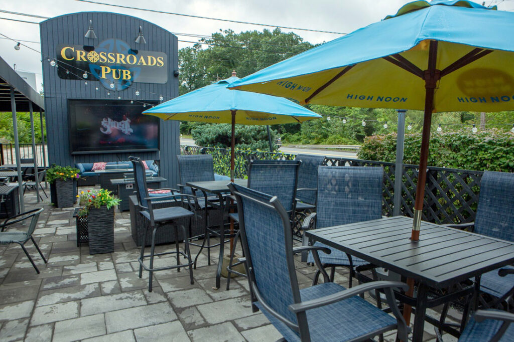 Crossroads Pub
